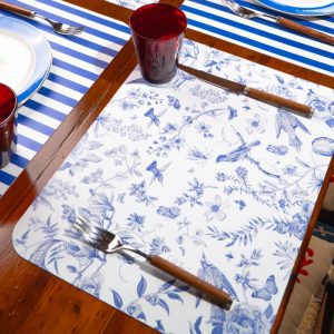 Tovaglietta in materiale plastico riciclabile con fantasia uccellini blu cobalto