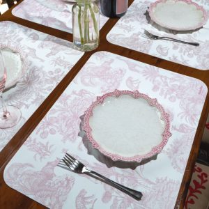 Tovaglietta in materiale plastico riciclabile con fantasia giungla rosa cipria