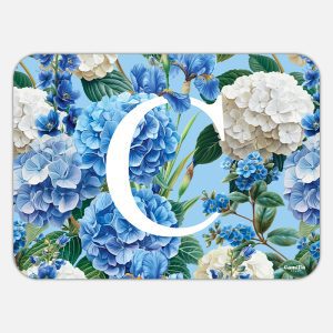 Tovaglietta in materiale plastico riciclabile con fantasia floreale e lettera C