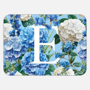 Tovaglietta in materiale plastico riciclabile con fantasia floreale e lettera E