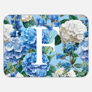 Tovaglietta in materiale plastico riciclabile con fantasia floreale e lettera F