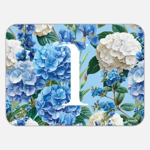 Tovaglietta in materiale plastico riciclabile con fantasia floreale e lettera I